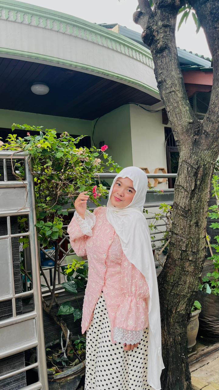 Mayumi Almas Aniqa Sinin